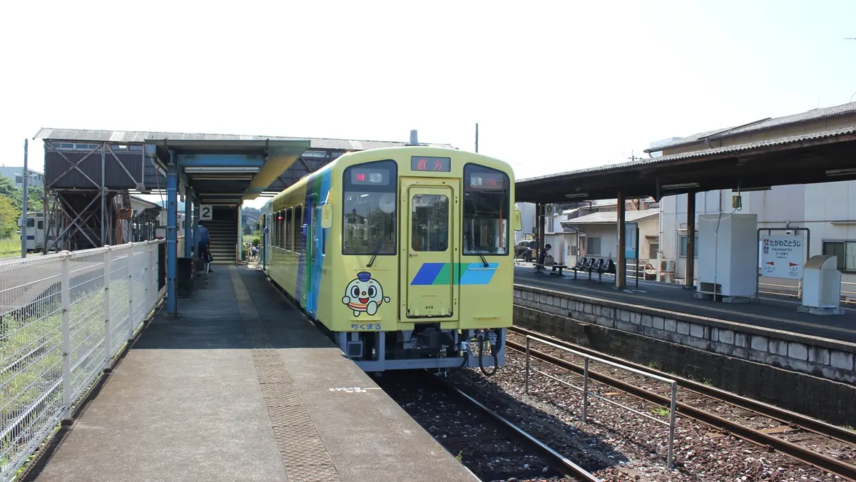Heisei Chikuho Railway Itoda Line 400 series diesel railcar parked at Tagawa Gotoji Station